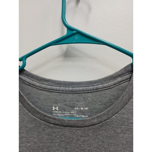 Under Armour Mens T-Shirt Size Medium Gray Graphic Spellout Logo Short Sleeve - Picture 2 of 6